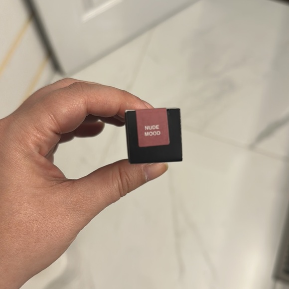 Dose of Colors Liquid Matte Lipstick - Nude Mood shade brand new - Picture 2 of 3